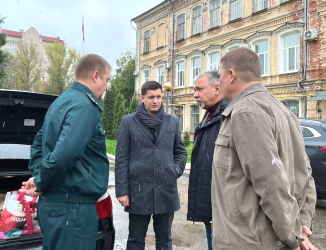 Депутаты Саратовской городской Думы отправили груз с гуманитарной помощью врачам, работающим в зоне специальной военной операции